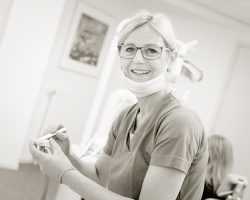 Tandarts assistente Martijn De Boer Martijn De Boer aan het werk bij Tandartspraktijk Brunssum - EMMA tandartsen